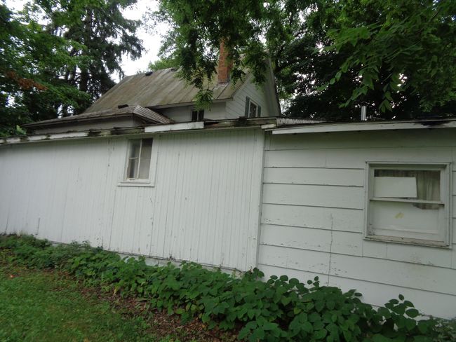 202 N Union St, Home with 0 bedrooms, 0 bathrooms and 1 parking in Reading MI | Image 5