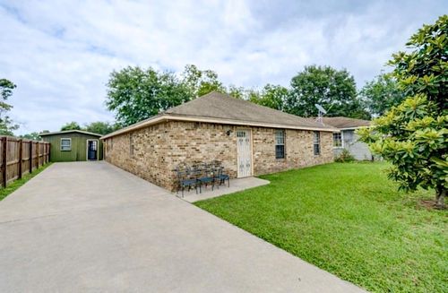3807 Crandon St, Houston, TX, 77026-3719 | Card Image
