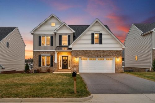 2287 Foxfield Ln, Salem, VA, 24153-4714 | Card Image