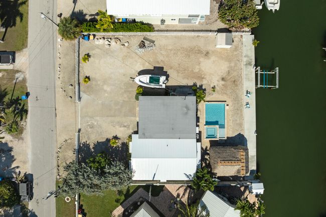 Overhead | Image 38