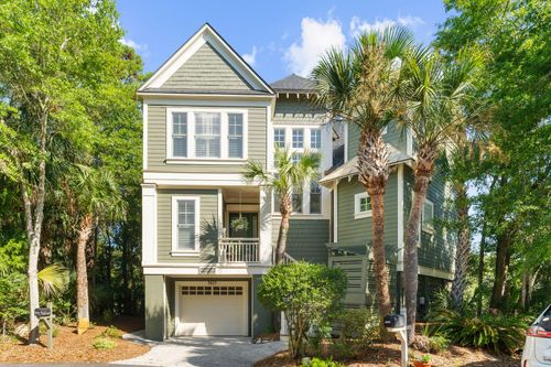 5819 Back Bay Dr, Isle of Palms, SC, 29451-2833 | Card Image