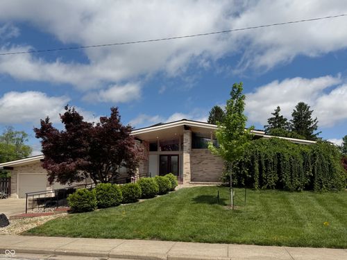 760 27th St, Columbus, IN, 47201-3637 | Card Image