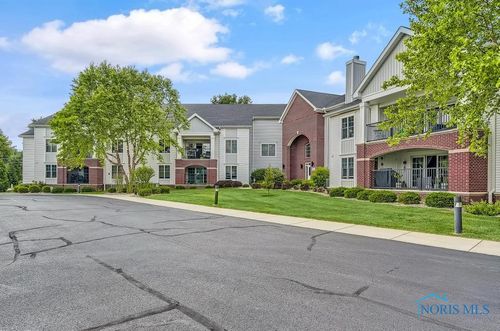 unit-201-3040 Byrnwyck, Maumee, OH, 43537-9737 | Card Image