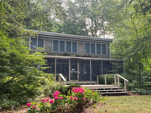 77156 Marwood Dr, South Haven, MI, 49090-9453 | Card Image