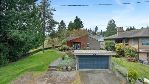819 Conger St, Aberdeen, WA, 98520-3726 | Card Image
