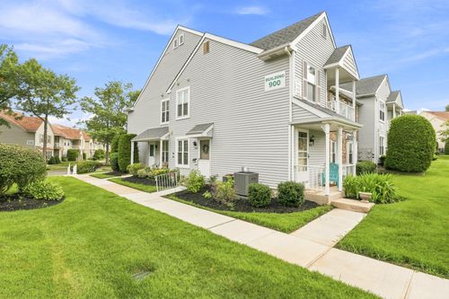 988 Scotswood Ct, MOUNT LAUREL, NJ, 08054-1819 | Card Image