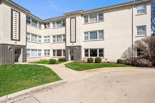101-5236 N Potawatomie Street, Chicago, IL, 60656 | Card Image