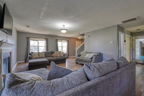 406 Standing Rock Dr, Boiling Springs, SC, 29316-4833 | Card Image