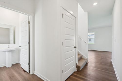 6912 Willow Dr, Wonder Lake, IL, 60097-9610 | Card Image