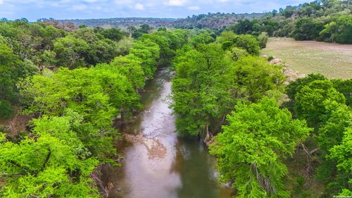 213 Timber View Dr, Boerne, TX, 78006-7852 | Card Image