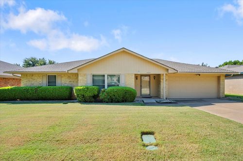 4024 Lynbrook Ln, Arlington, TX, 76015-4014 | Card Image