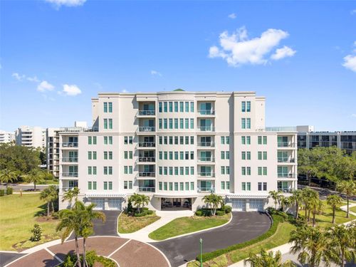 201-8 Palm Ter, BELLEAIR, FL, 33756-1884 | Card Image