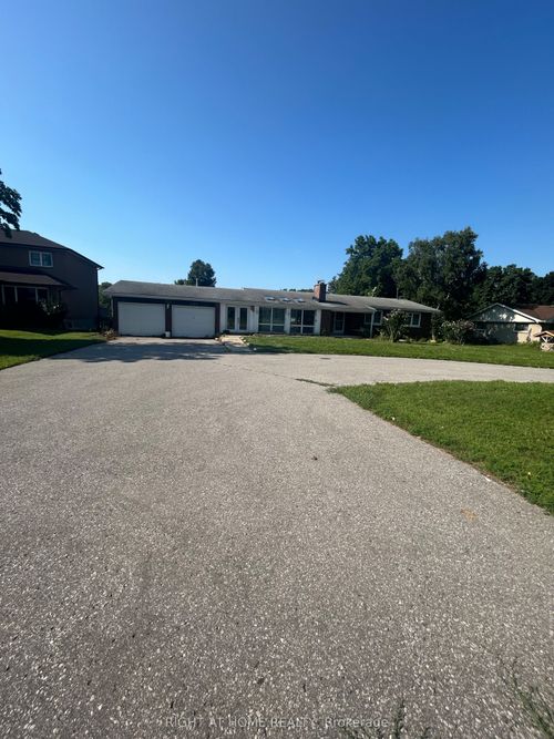1592 Highway 2, Courtice, ON, L1E2R7 | Card Image