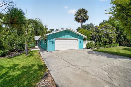 3282 Tobero Ln, Sarasota, FL, 34235-6742 | Card Image
