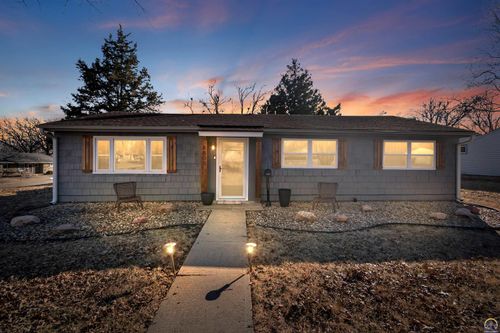 4801 Sw 20th St, Topeka, KS, 66604-3529 | Card Image