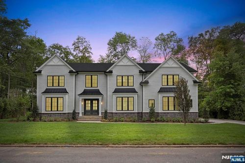 559 Stellman Rd, River Vale, NJ, 07675-6127 | Card Image