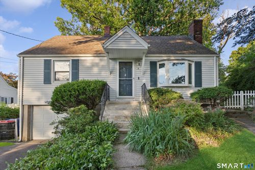 4 Eagle Rd, Norwalk, CT, 06850-2823 | Card Image