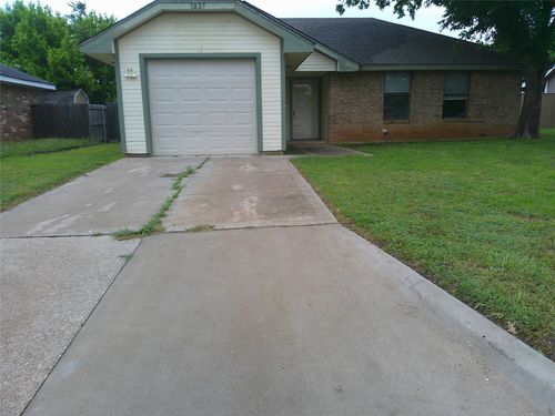 3925 Georgetown Dr, Abilene, TX, 79602-7482 | Card Image