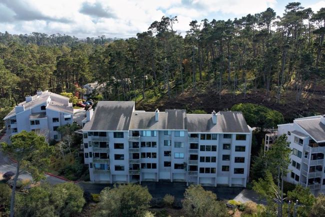 27 - 27 Shepherds Knls, Condo with 3 bedrooms, 3 bathrooms and 3 parking in Pebble Beach CA | Image 38