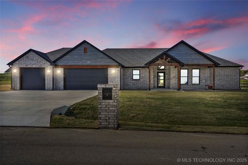 14024 N 54th East Ave, Collinsville, OK, 74021 | Card Image