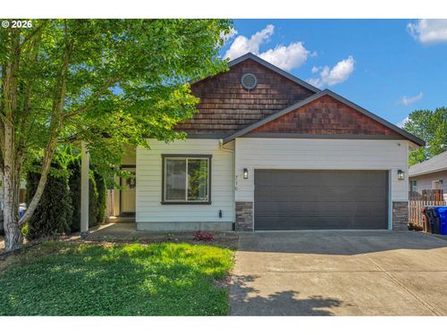 716 Eric Dr, Molalla, OR, 97038-5602 | Card Image