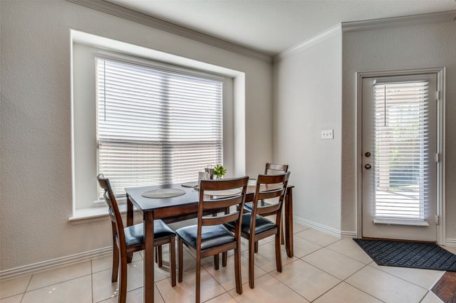 Kitchen nook | Image 15