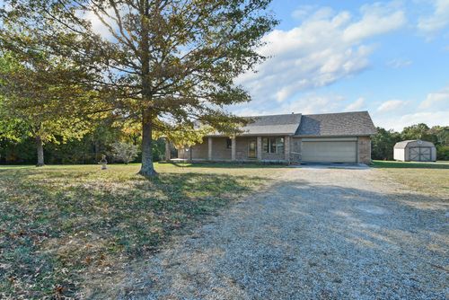 189 Munson Hill Dr, Marshfield, MO, 65706-8678 | Card Image