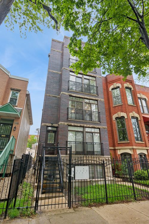 2-2206 W Monroe St, Chicago, IL, 60612-2981 | Card Image