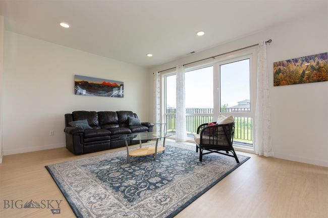 Living Room on 2nd Floor | Image 17