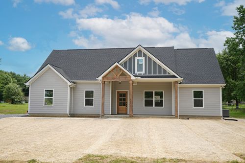 825B College St, Portland, TN, 37148-2114 | Card Image