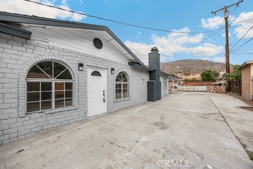 11988 Pepper St, Bloomington, CA, 92316-3708 | Card Image