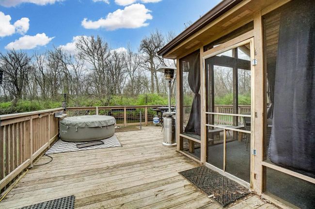 Beautiful views of the pond | Image 22