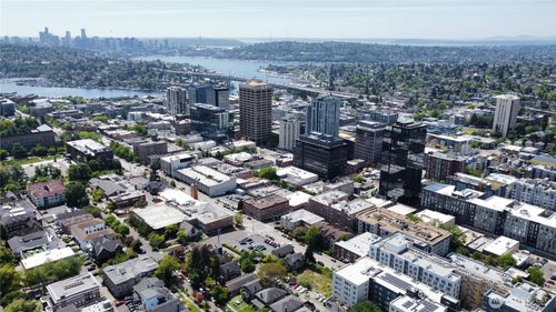 4730-4722 15th Ave Ne, Seattle, WA, 98105-4448 | Card Image