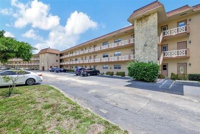 308 - 5001 W Oakland Park Blvd, Condo with 1 bedrooms, 1 bathrooms and null parking in Lauderdale Lakes FL | Image 3