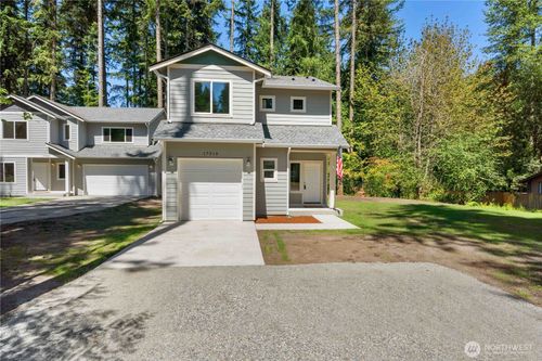 17519 Loop Ln Se, Yelm, WA, 98597-9317 | Card Image
