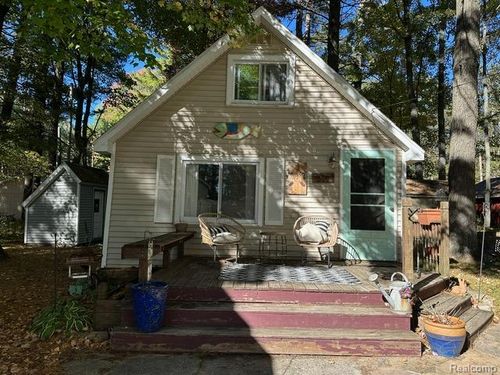 217 Newman St, Roscommon, MI, 48653-7603 | Card Image