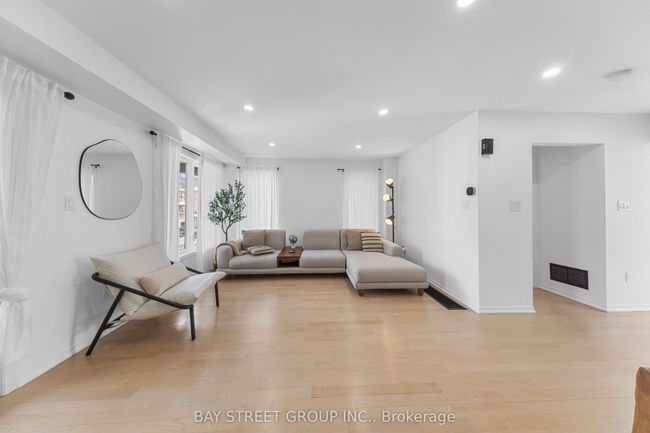 112 Barnham St, House attached with 5 bedrooms, 4 bathrooms and 2 parking in Ajax ON | Image 22