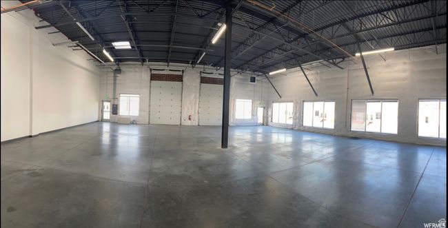 View of garage | Image 5