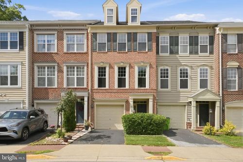 8133 Dove Cottage Ct, LORTON, VA, 22079-2358 | Card Image