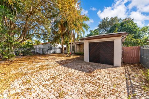 4220-4220 Sw 13th St, Miami, FL, 33134-2717 | Card Image