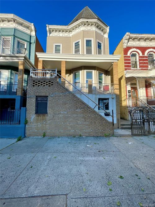 1822 Hunt Ave, Bronx, NY, 10462-3834 | Card Image