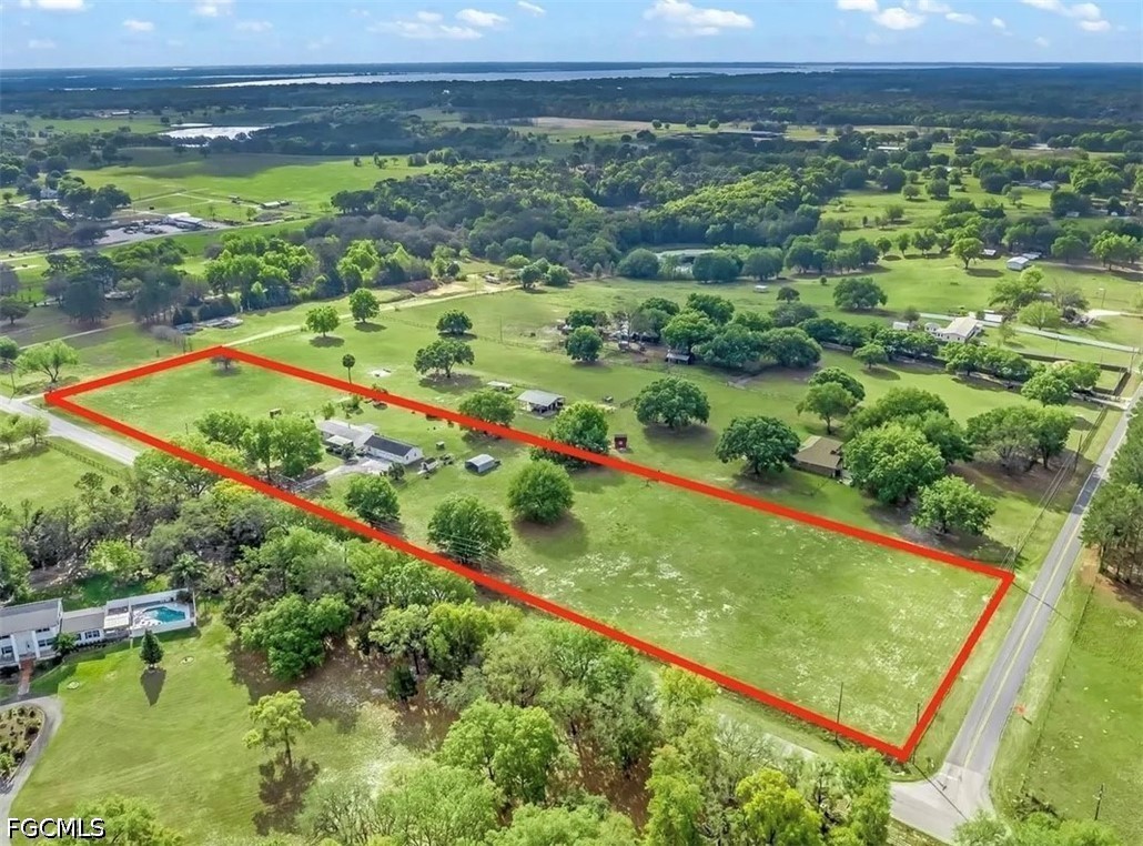 Residential in Weirsdale 5