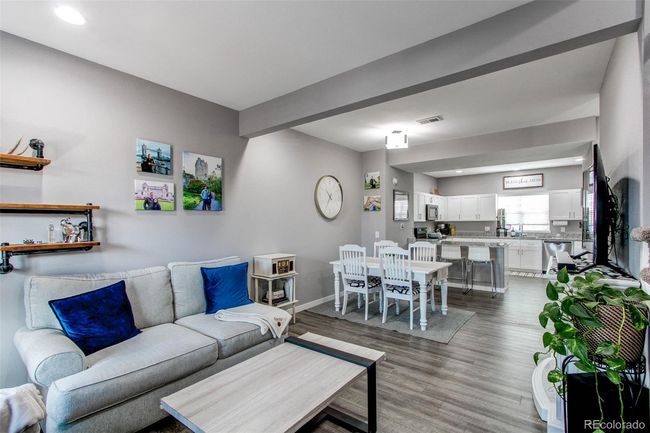 living room | Image 4