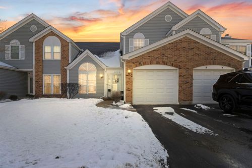 1879 Independence Ct, Gurnee, IL, 60031-6328 | Card Image