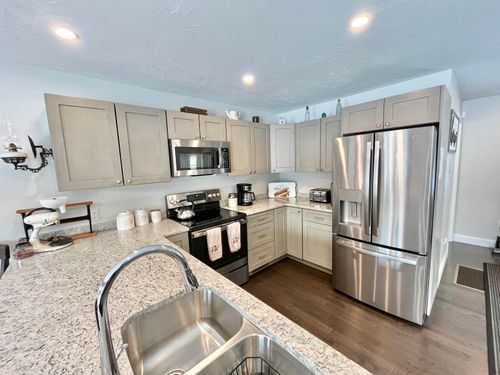 4A Junior'S Way, Dover, VT, 05356 | Card Image