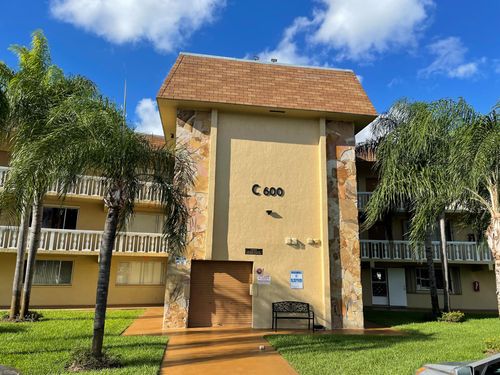 apt-316-600 Village Green Ct, Palm Springs, FL, 33461-6512 | Card Image