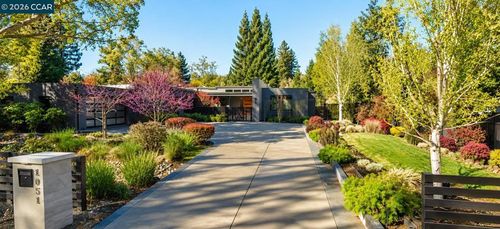 1051 Upper Happy Valley Rd, Lafayette, CA, 94549-2838 | Card Image