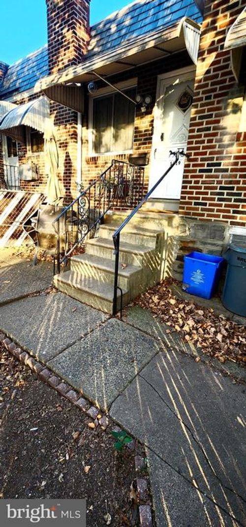 5819 Bustleton Ave, PHILADELPHIA, PA, 19149-3405 | Card Image