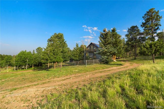 Circular driveway | Image 29