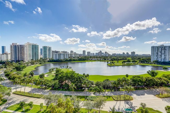 1506 - 3675 N Country Club Dr, Condo with 2 bedrooms, 2 bathrooms and null parking in Aventura FL | Image 41